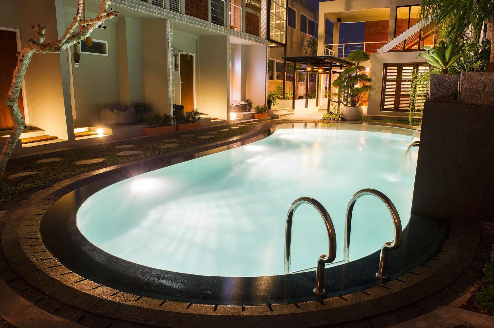 Kejayan Lokal Hotel & Restaurant מראה חיצוני תמונה